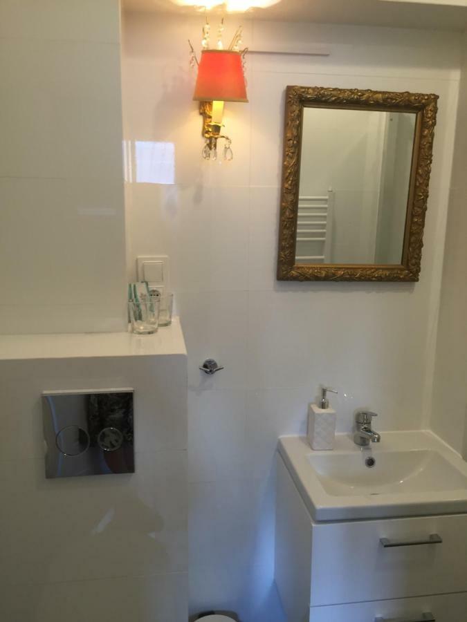Villa Italiana Pokoje Z Prywatnymi Lazienkami & Odnowa Biologiczna Gdynia Ngoại thất bức ảnh
